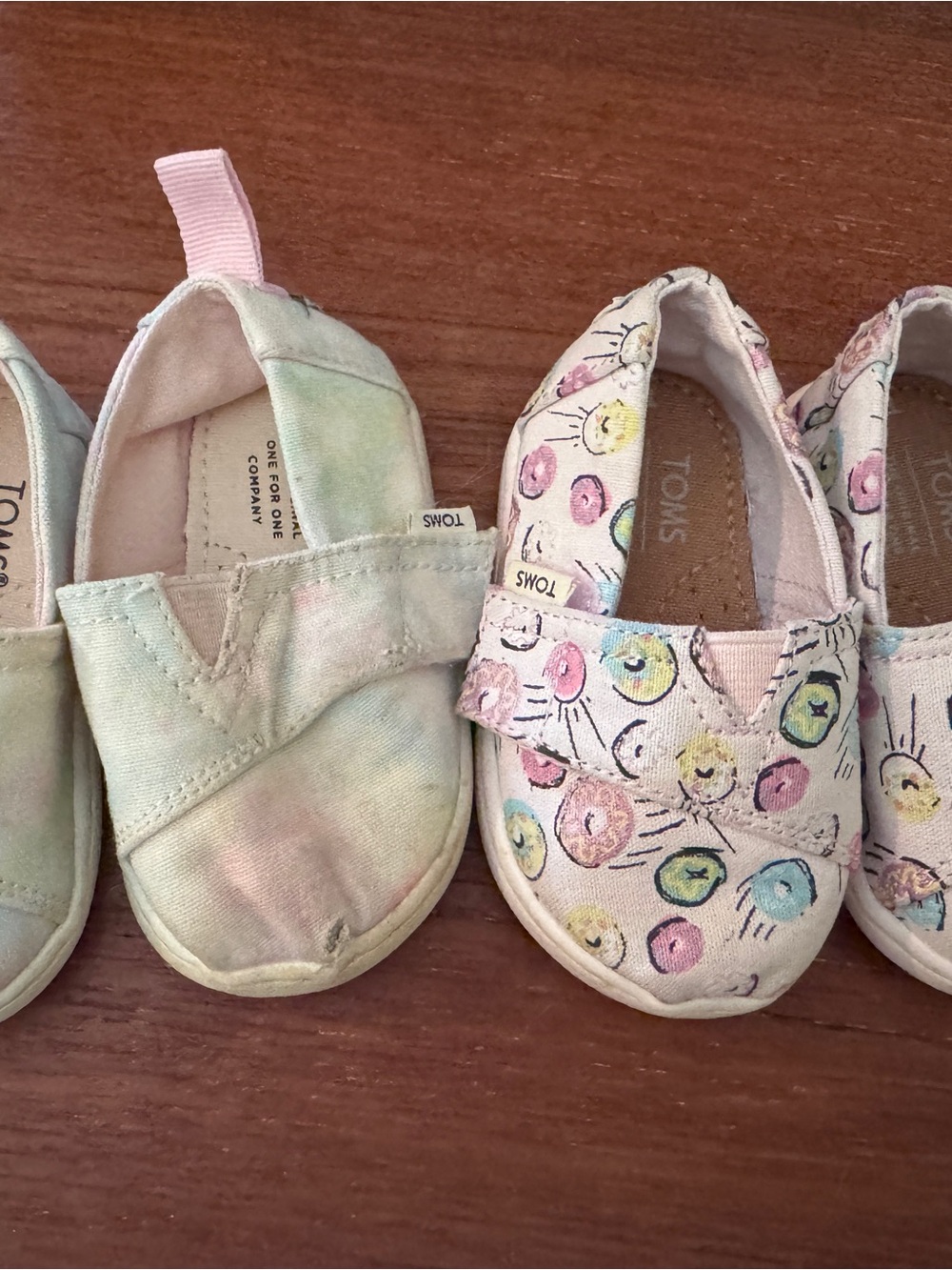 TOMS Kids Pastel Tie-Dye & donut Slip-On Shoes - Pink/Multicolor